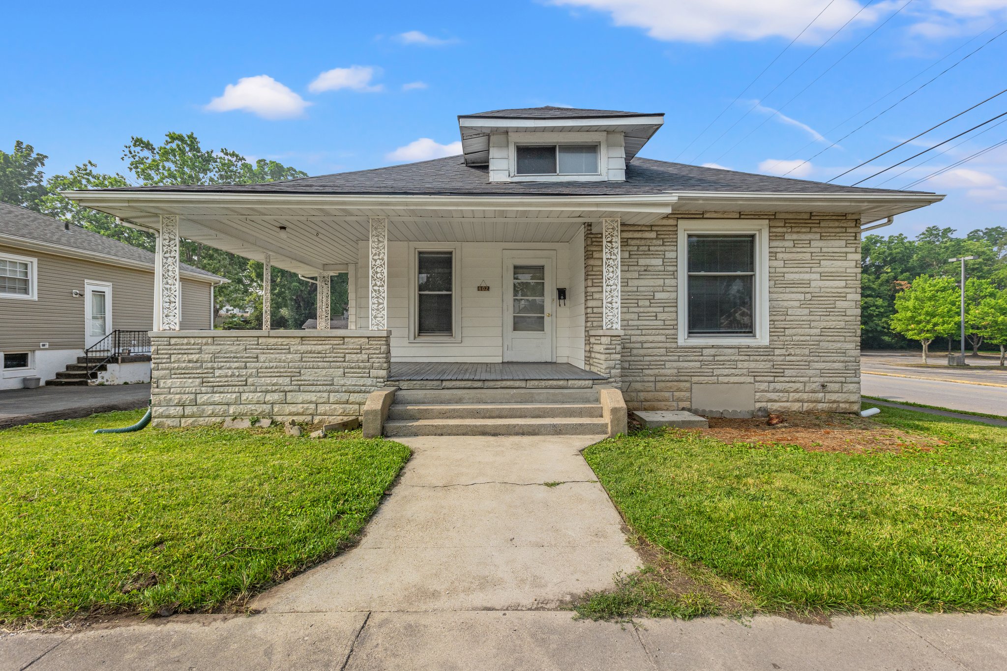 602 East Jackson Street