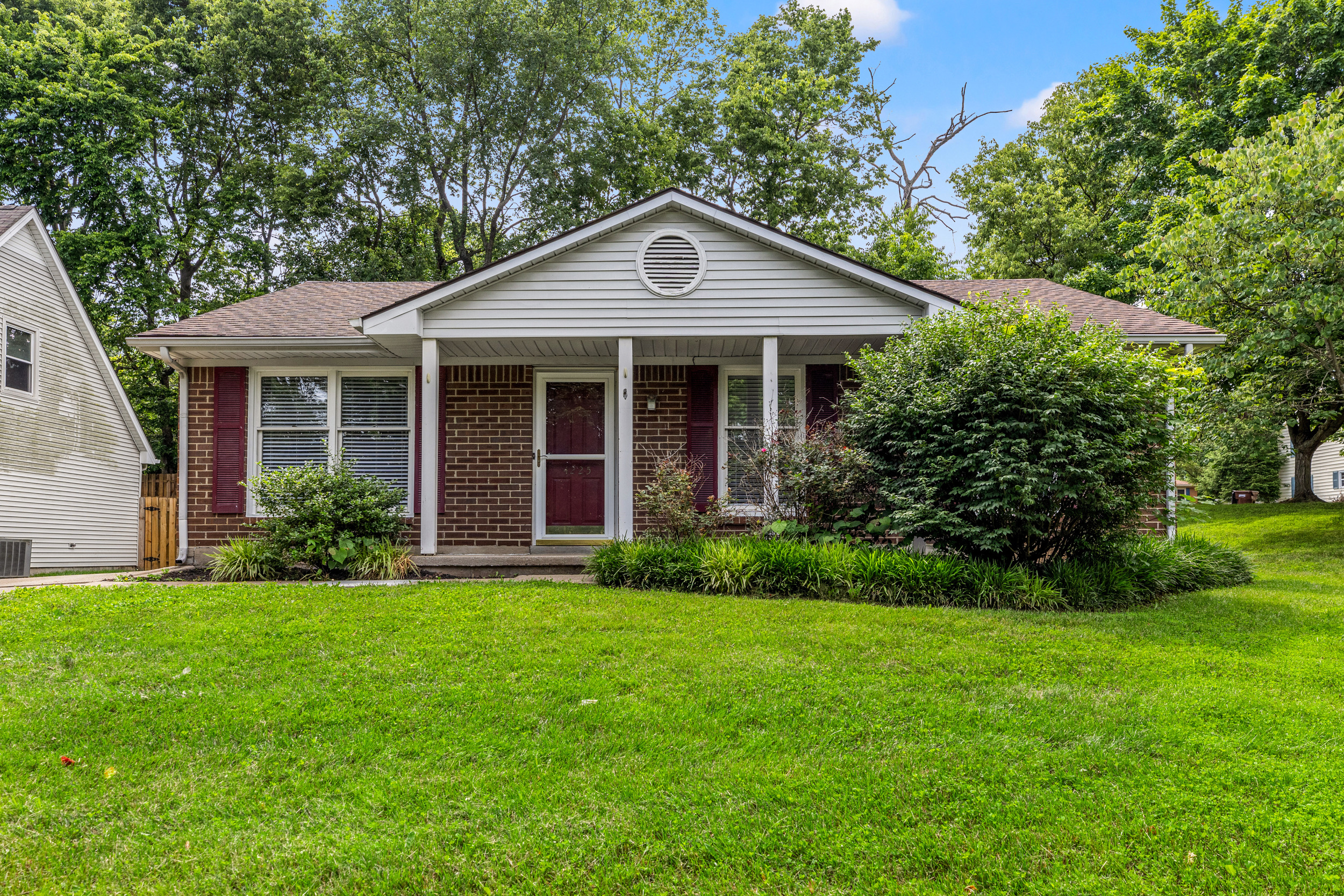 4225 Steamboat Road
